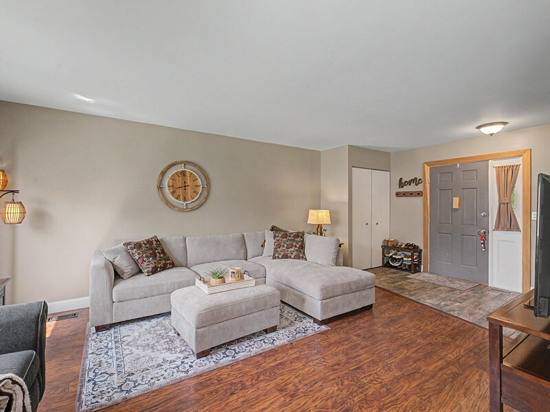 520 Dover Drive Roselle IL 60172