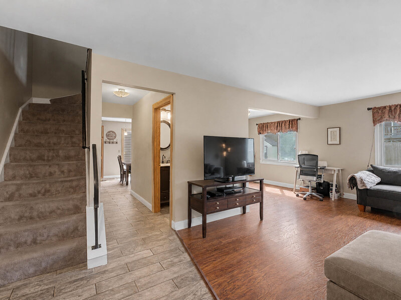 520 Dover Drive Roselle IL 60172