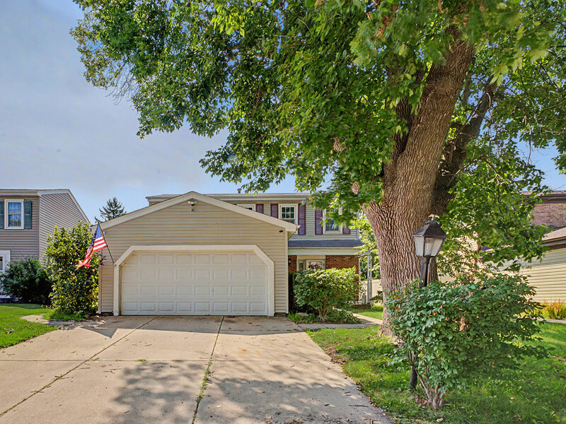 520 Dover Drive Roselle IL 60172