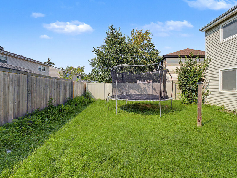 520 Dover Drive Roselle IL 60172