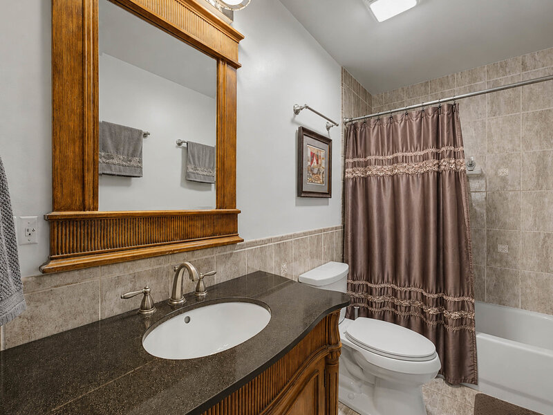 520 Dover Drive Roselle IL 60172