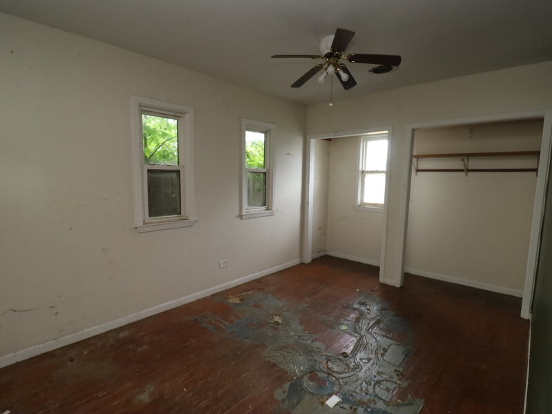 234 N 3rd Avenue Villa Park IL 60181
