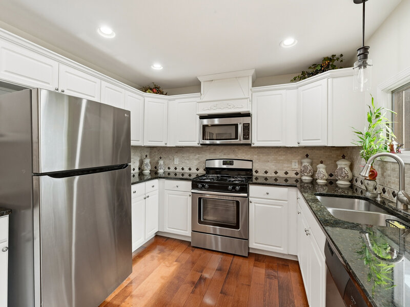 32 E Rickard Drive Oswego IL 60543