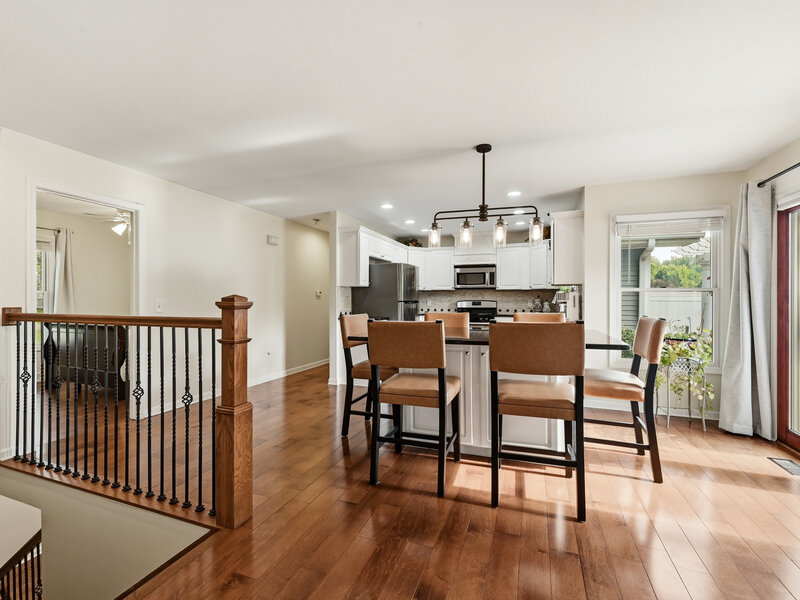 32 E Rickard Drive Oswego IL 60543