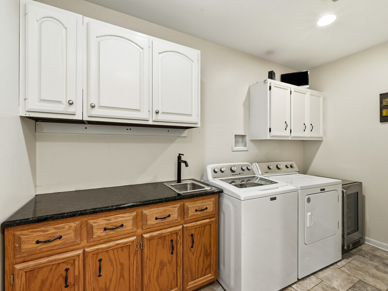 32 E Rickard Drive Oswego IL 60543