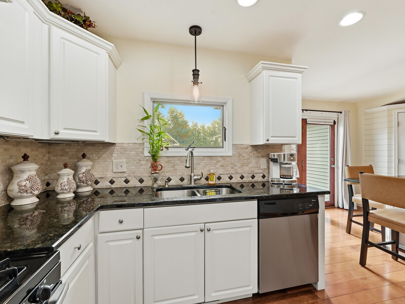 32 E Rickard Drive Oswego IL 60543
