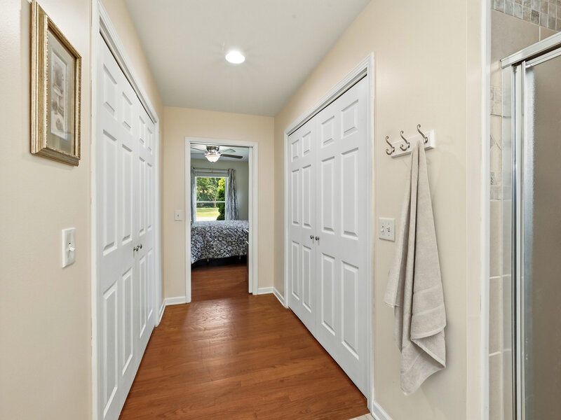32 E Rickard Drive Oswego IL 60543