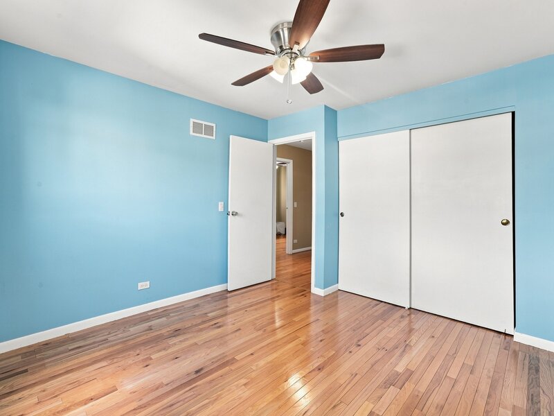 9349 Fern Lane Des Plaines IL 60016