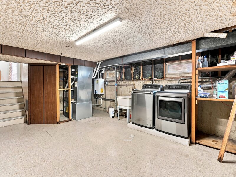 9349 Fern Lane Des Plaines IL 60016