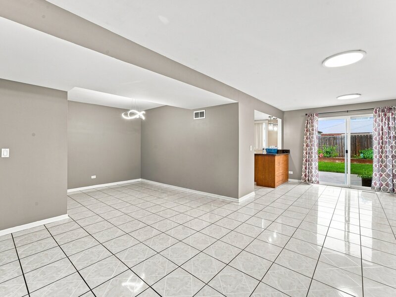 9349 Fern Lane Des Plaines IL 60016