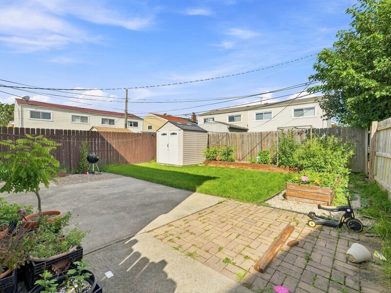 9349 Fern Lane Des Plaines IL 60016