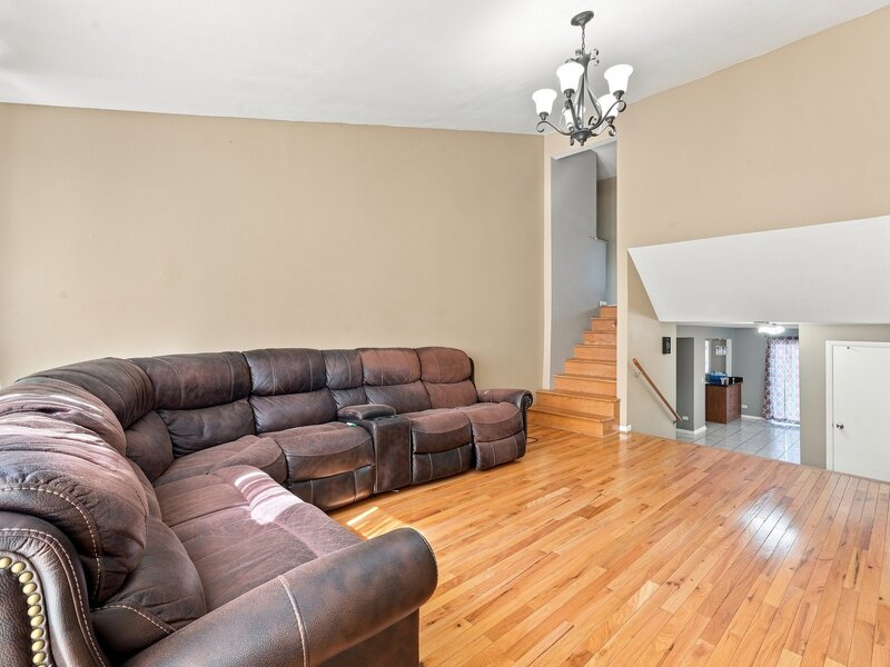 9349 Fern Lane Des Plaines IL 60016