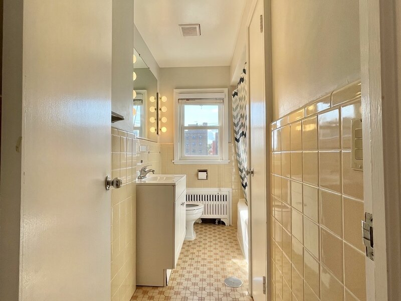 1406 Hinman Avenue Evanston IL 60201