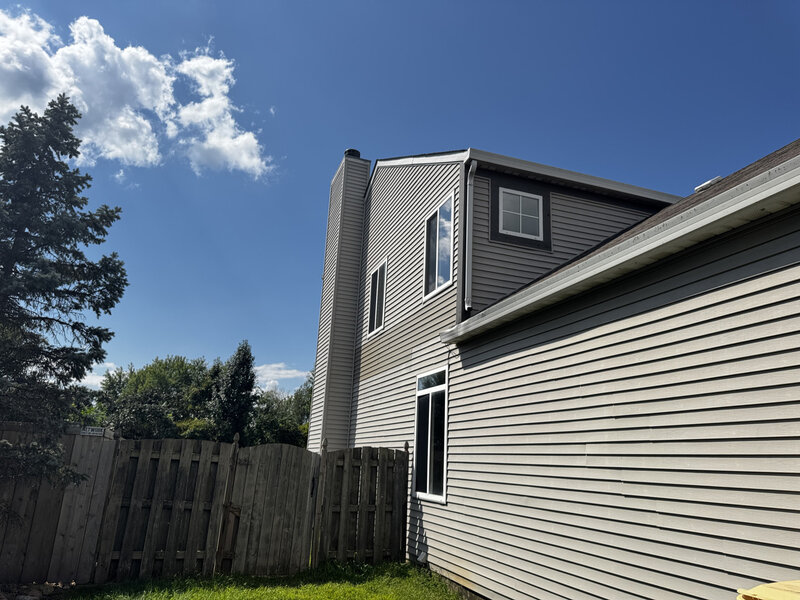 223 Paradise Parkway Oswego IL 60543