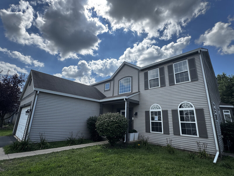 223 Paradise Parkway Oswego IL 60543