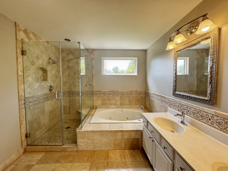 223 Paradise Parkway Oswego IL 60543