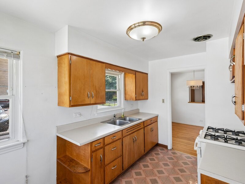 214 Rockford Avenue Forest Park IL 60130