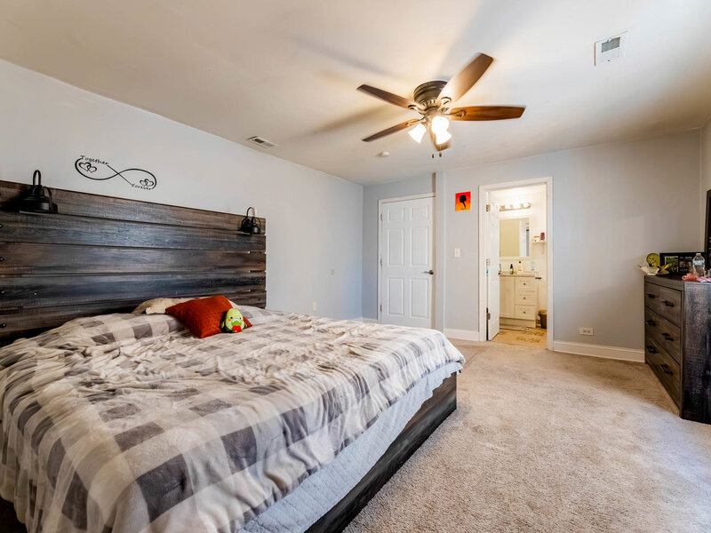 17 N Pine Avenue Chicago IL 60644