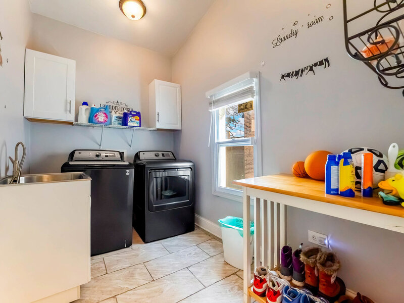 17 N Pine Avenue Chicago IL 60644