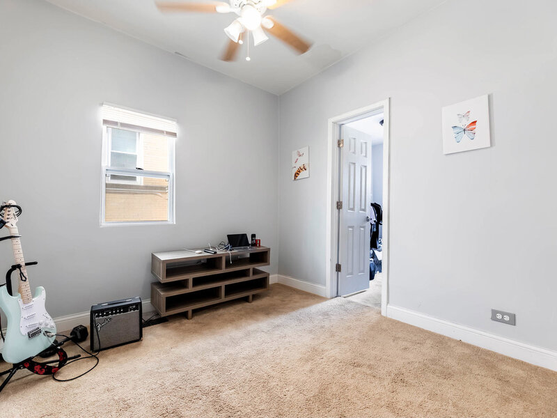 17 N Pine Avenue Chicago IL 60644