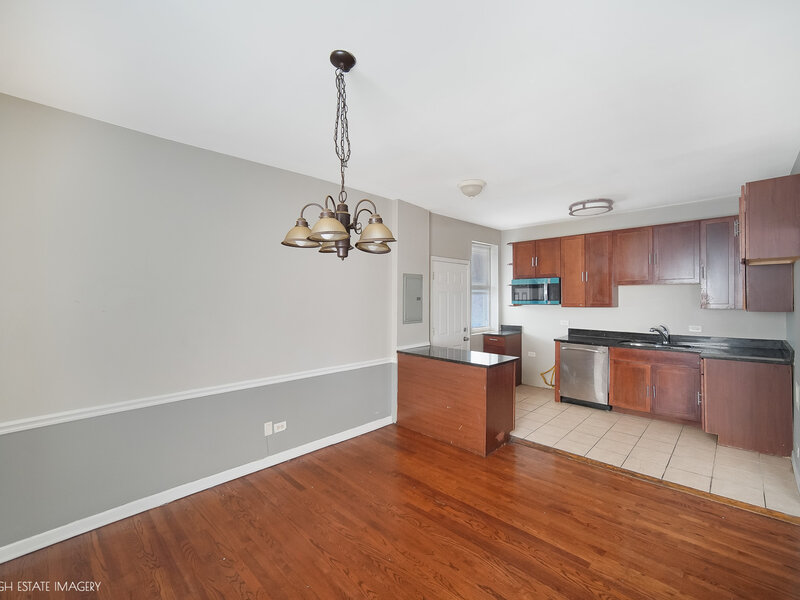 2511 E 76th Street Chicago IL 60649