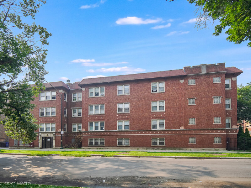 2511 E 76th Street Chicago IL 60649