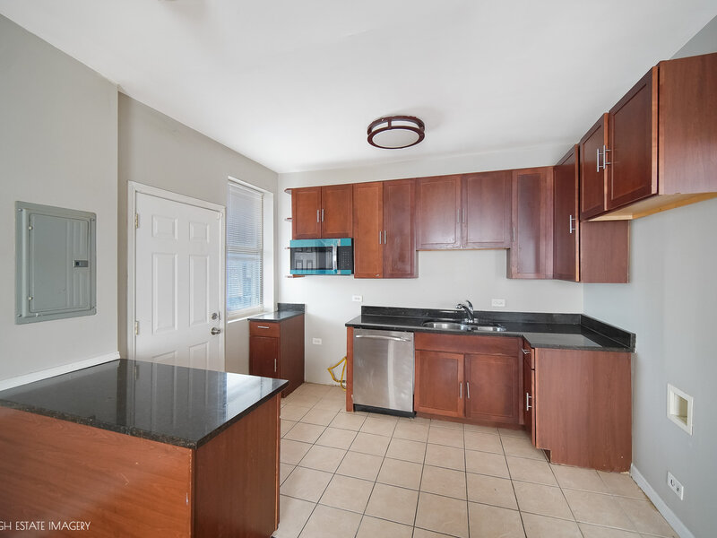 2511 E 76th Street Chicago IL 60649
