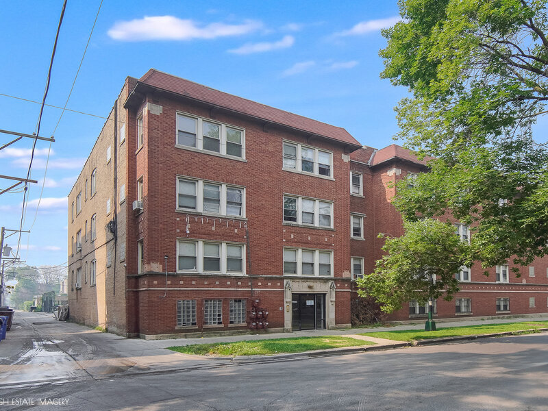 2511 E 76th Street Chicago IL 60649