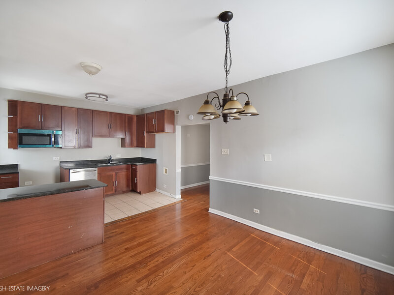 2511 E 76th Street Chicago IL 60649