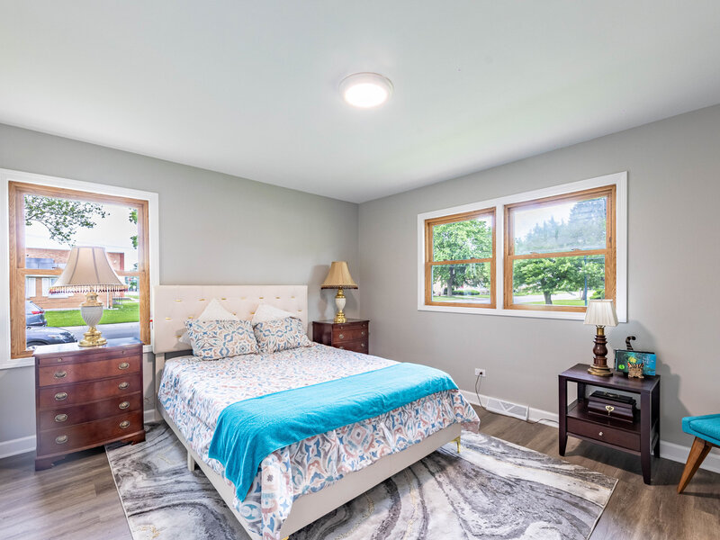795 E 163rd Street South Holland IL 60473