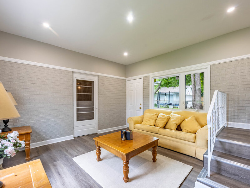 795 E 163rd Street South Holland IL 60473