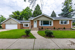 Photo of 795 E 163rd Street South Holland IL 60473