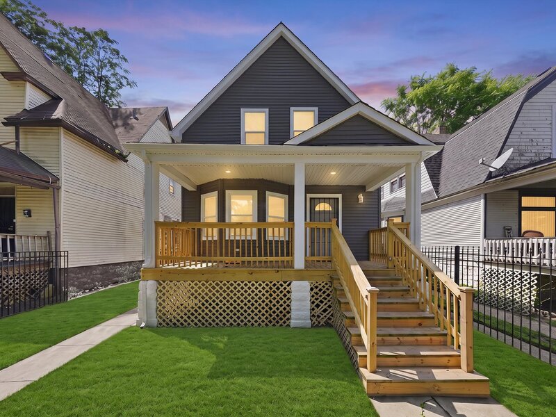 11940 S Yale Avenue Chicago IL 60628