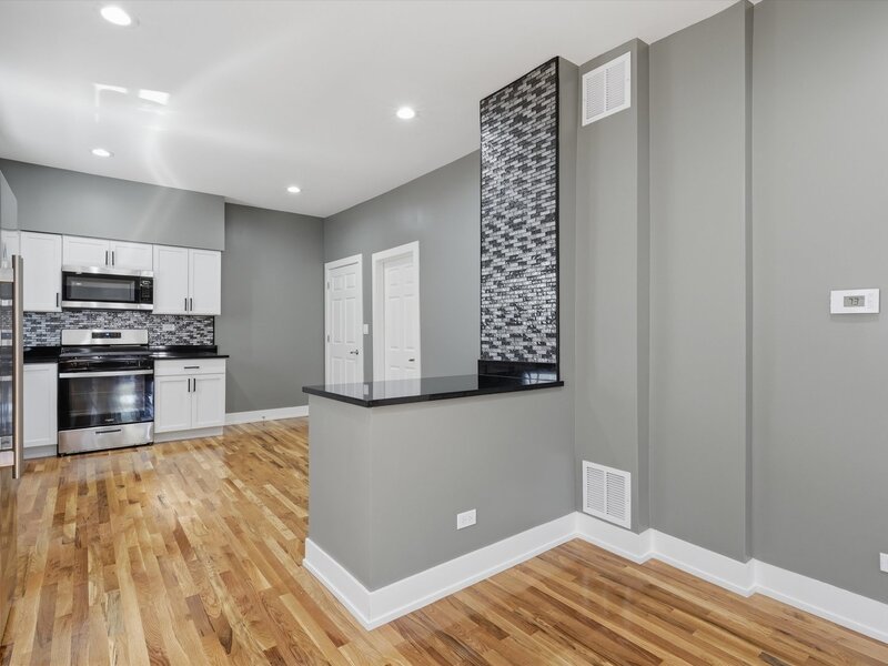 11940 S Yale Avenue Chicago IL 60628