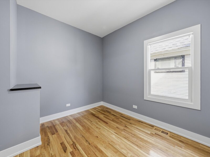 11940 S Yale Avenue Chicago IL 60628