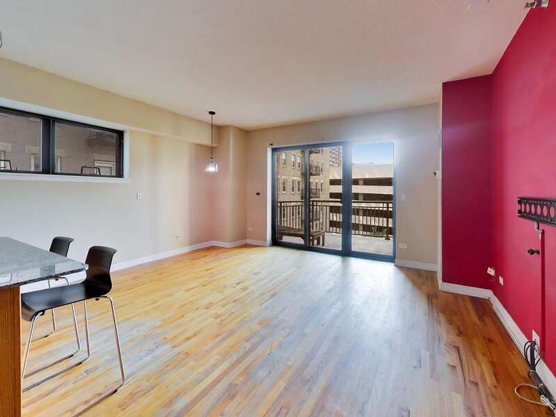 41 E 8th Street Chicago IL 60605