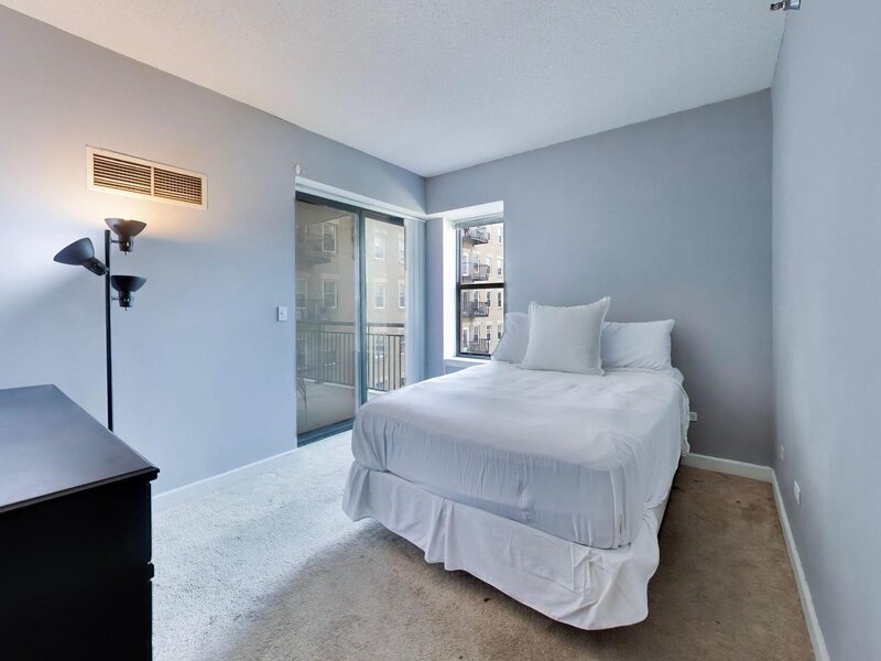 41 E 8th Street Chicago IL 60605