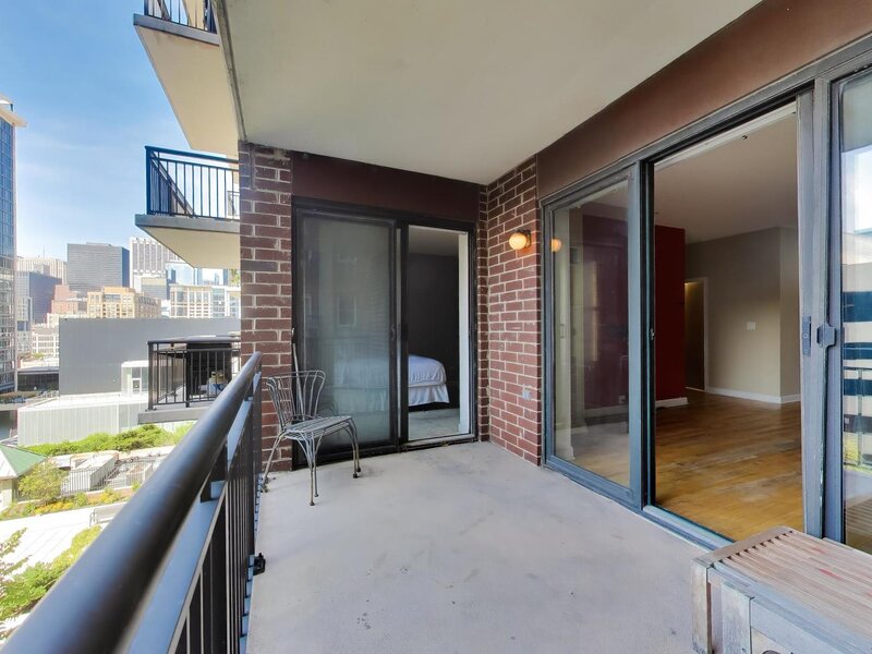41 E 8th Street Chicago IL 60605