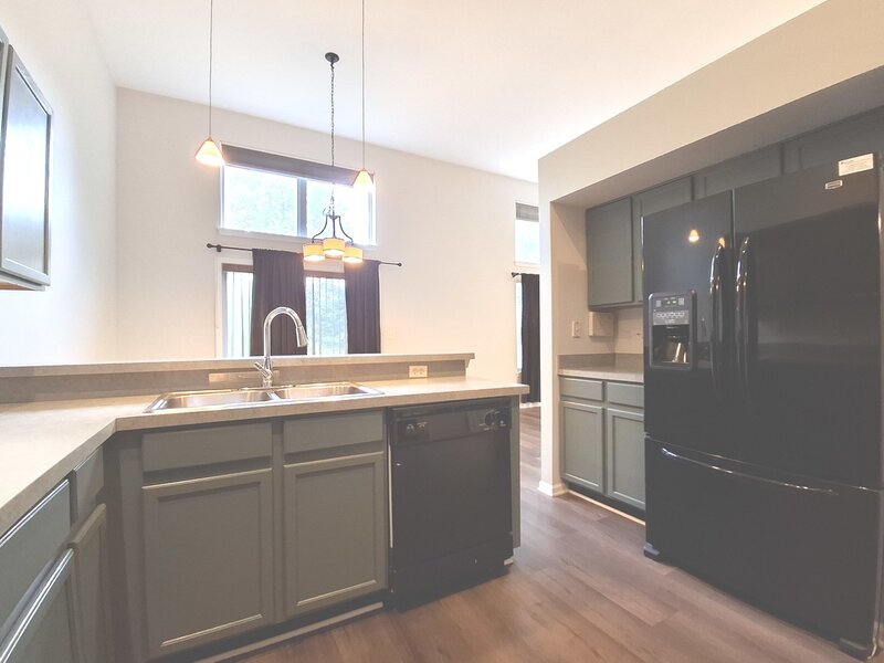 725 Littleton Trail Elgin IL 60120