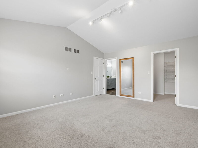 97 Cammeron Court Aurora IL 60504