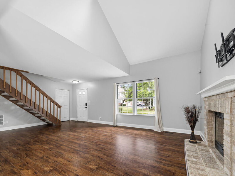 97 Cammeron Court Aurora IL 60504