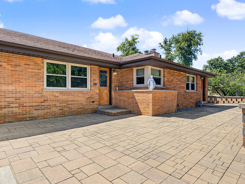 378 Oakwood Drive Crete IL 60417