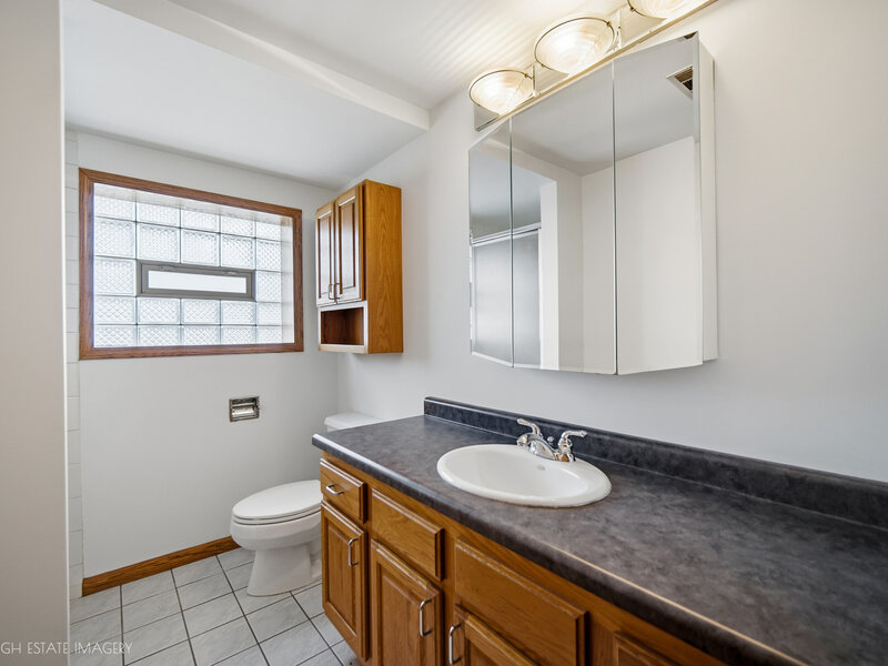 7040 W 107th Street Worth IL 60482