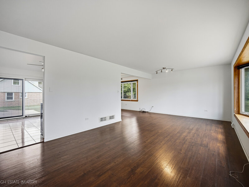 7040 W 107th Street Worth IL 60482