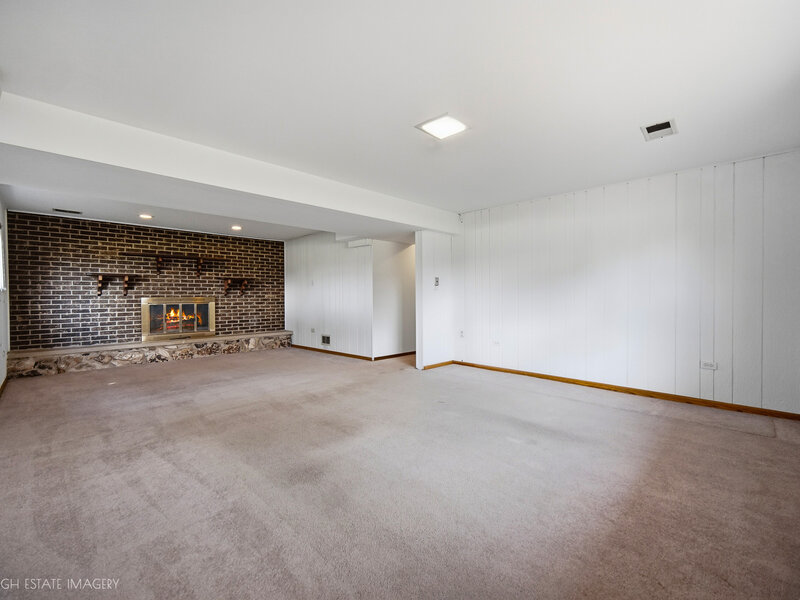 7040 W 107th Street Worth IL 60482