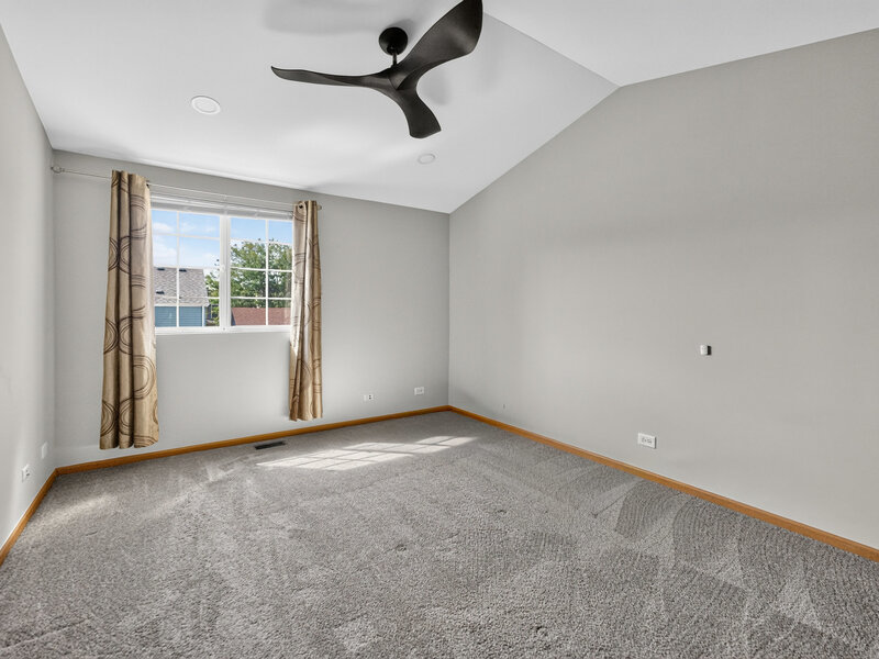 1793 Edith Lane Aurora IL 60504