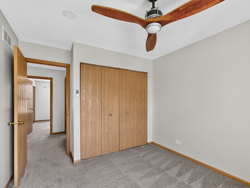 1793 Edith Lane Aurora IL 60504