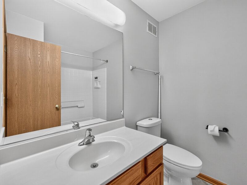 1793 Edith Lane Aurora IL 60504