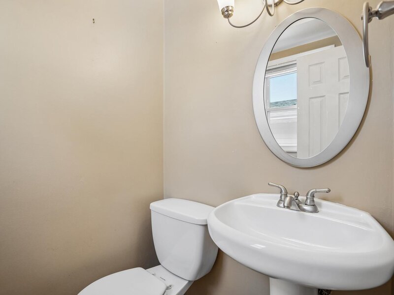 3236 W Dover Court Davenport IA 52804