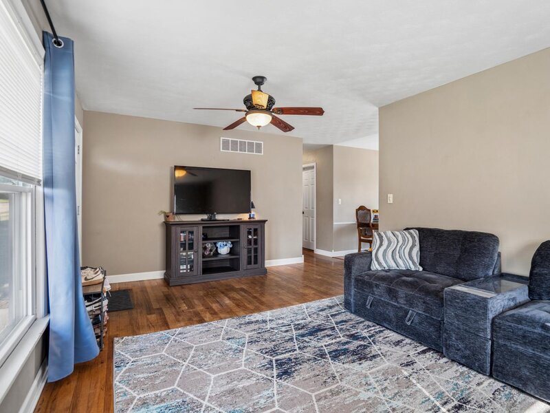 3236 W Dover Court Davenport IA 52804